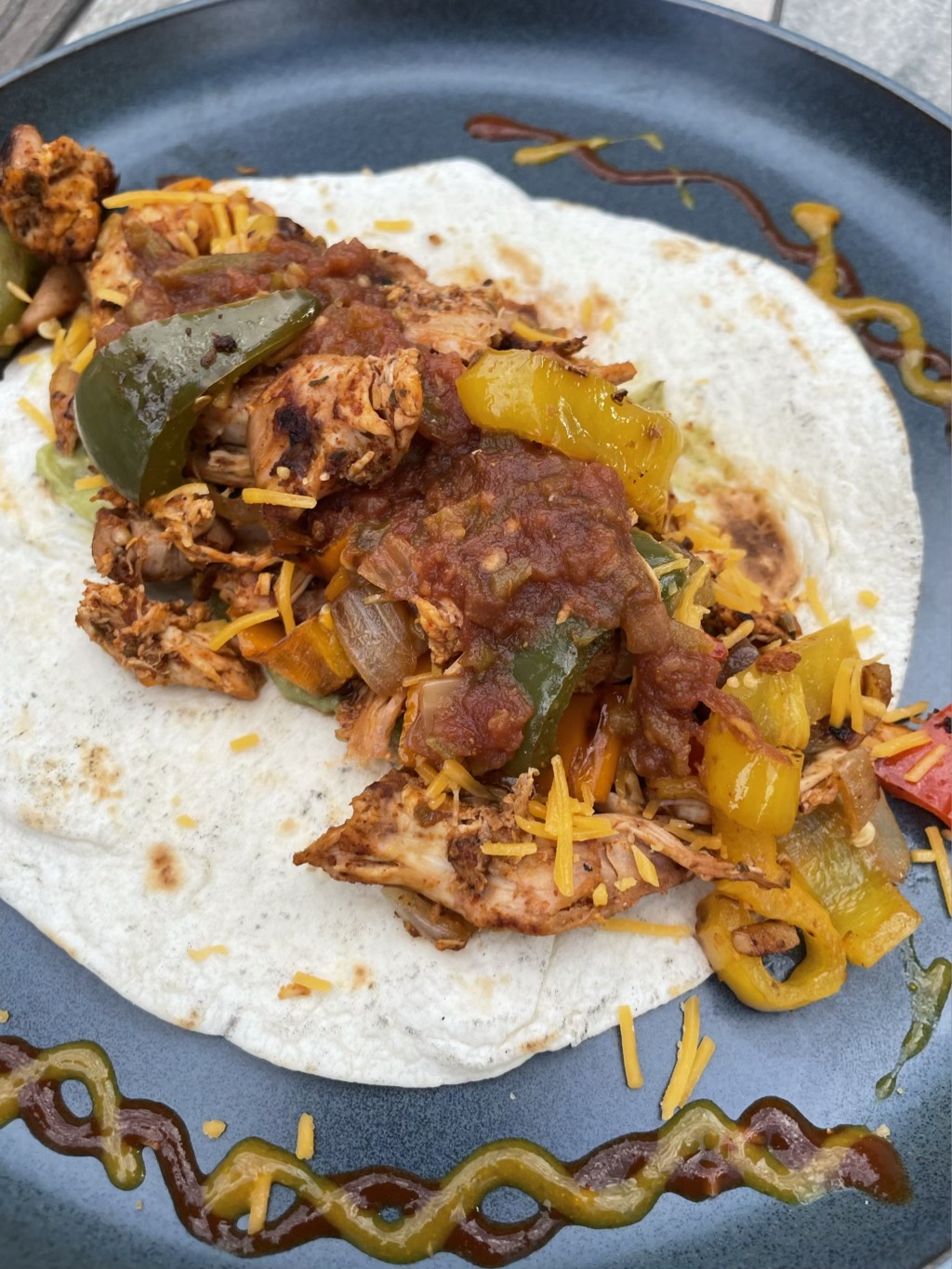 https://thefiftiesfightclub.com/wp-content/uploads/2023/07/Homemade-Rotisserie-Chicken-Fajitas.jpeg